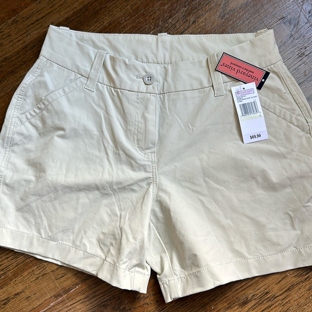 Tan vineyard vines shorts